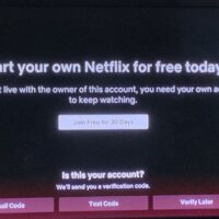 como-compartir-tu-cuenta-de-netflix-con-amigos-y-familiares-fuera-de-casa